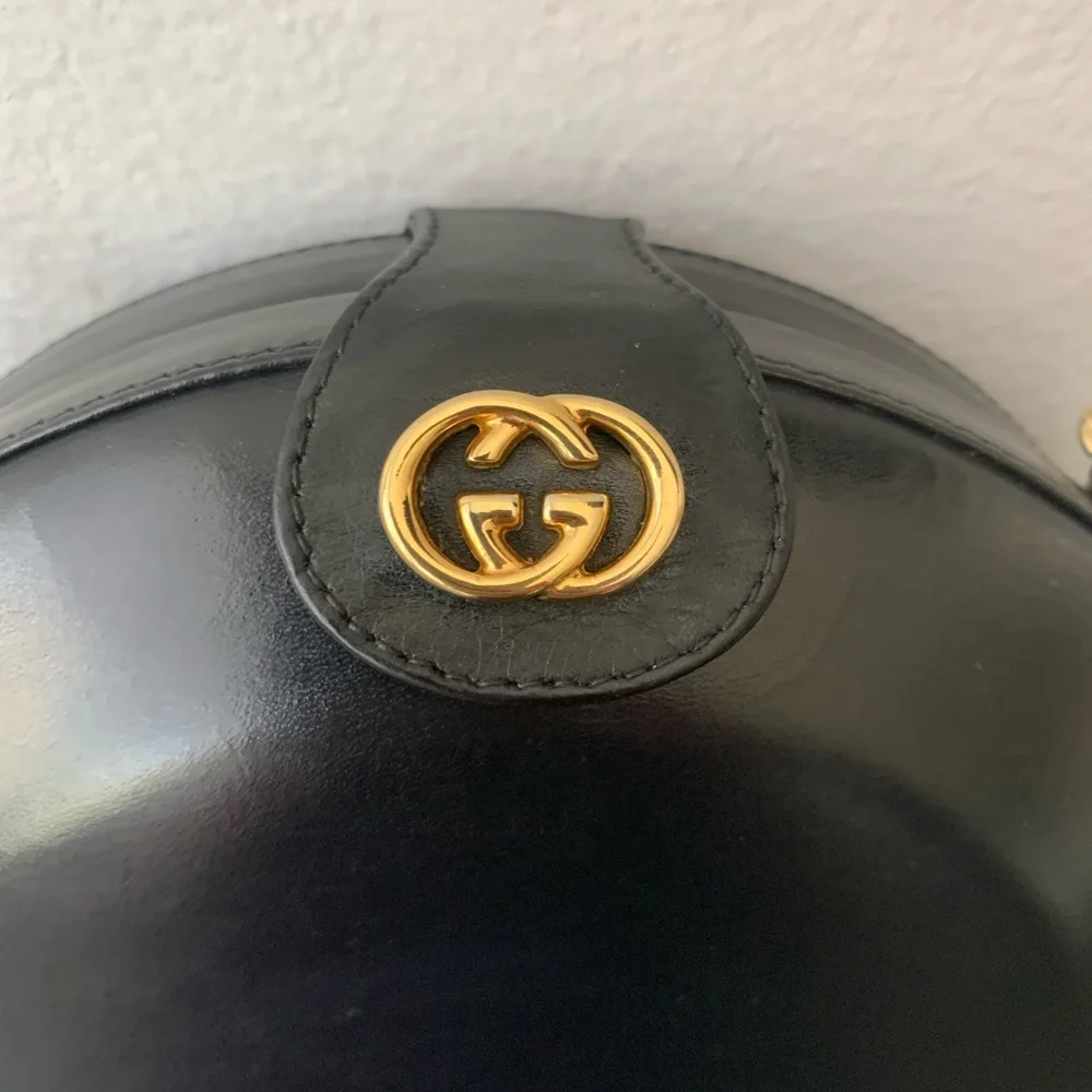 Gucci 70s Canteen Purse Black and Gold Round Hard Case Structured Shoulder Bag - Picture 5 of 17